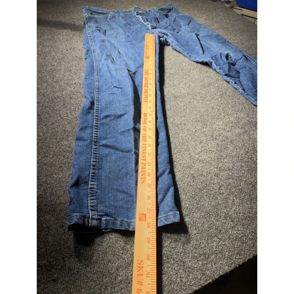 Wrangler Mens Regular Fit Blue Denim Jeans 36x29 Medium Wash 85900DW StraightLeg